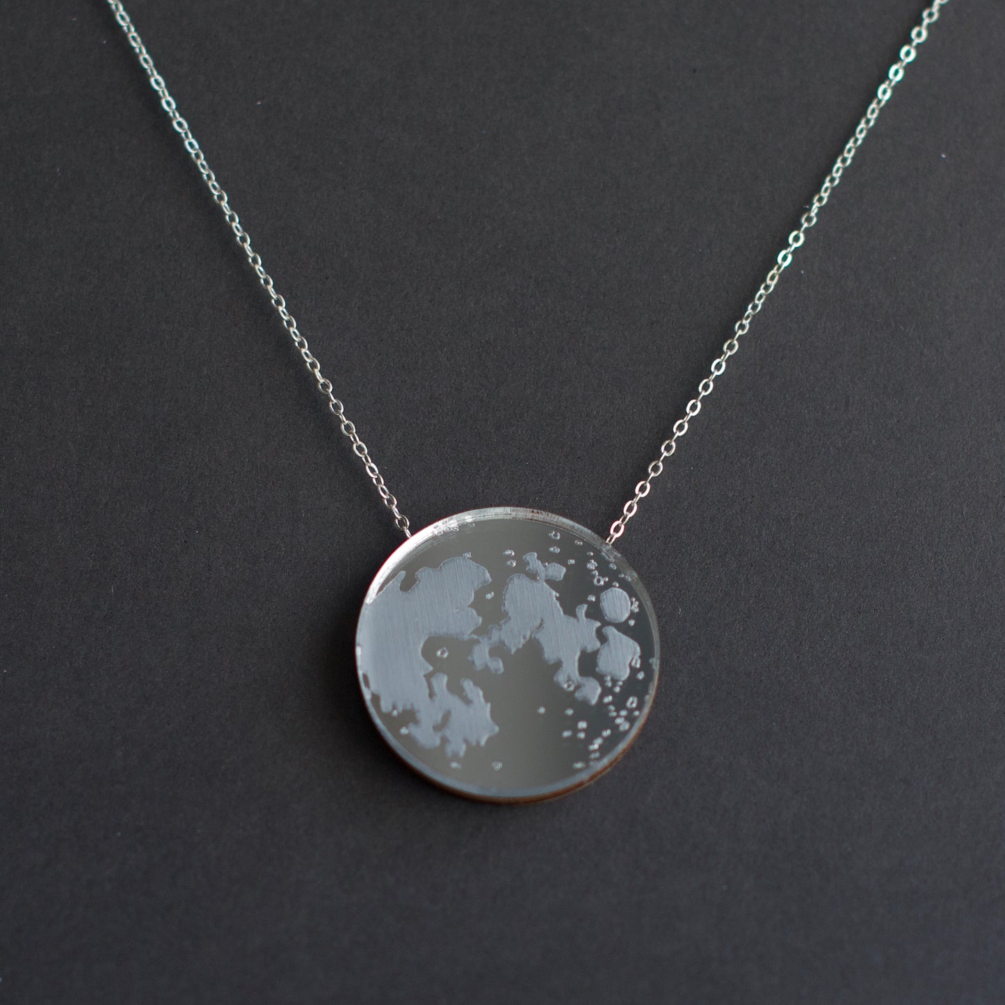 Full Moon Necklace (Silver)